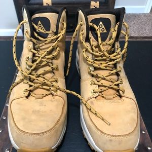 Nike ACG boots- Size 10.5